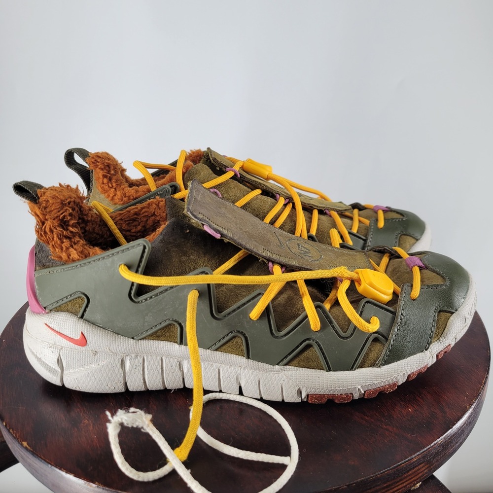 Nike Free Crater Trail Boot N7 DX5946- 300 Olive Flax Shoes Men Size 6.5 FLAW - Picture 7 of 10